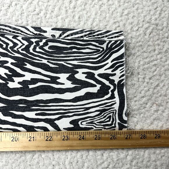 NWT Mother Rascal Ankle Fray Jeans Womens 28 Zebra Print Straight Leg High Waist - Picture 6 of 15